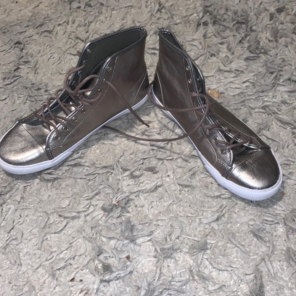 Futuristic Generic surplus hightop shoes